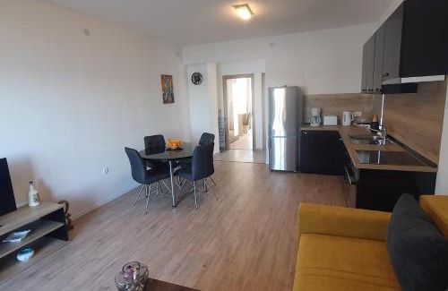 Kukljica Apartment | Crni apartman