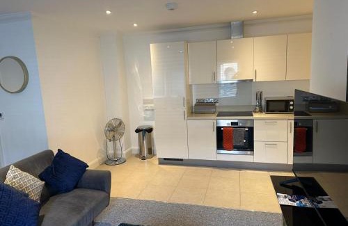 Huntingdon Apartment | Cromwell Court Apartments