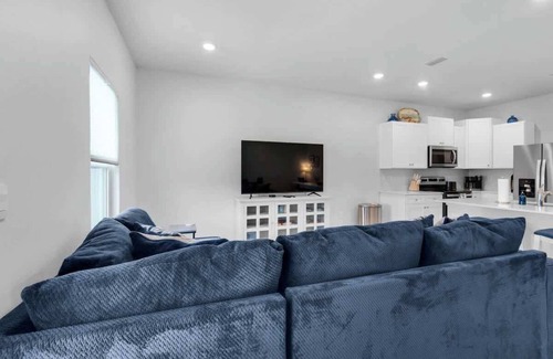 Gulf Breeze House | Cross Breeze-Gulf Brz-Nav, Beaches, Zoo, Boat Ramp