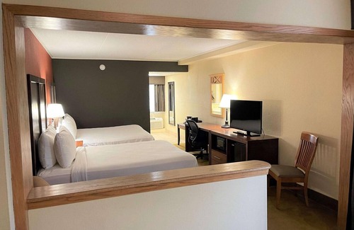 Fort Dodge Hotel | Crossroads Hotel and Event Center