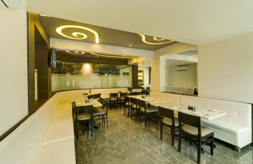 Panvel Hotel | Crown Inn