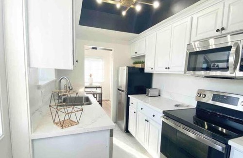 Crown Point House | Crown Point Home w/Cowboy Pool 2 Blocks to Bay