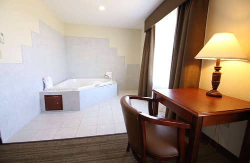 Farmington Hotel | Crown Pointe Lodge, BW Signature Collection