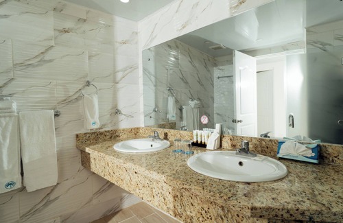 Los Brazos Resort | CROWN&RESIDENCE SUITES 2-bedroom resort in delightful Puerto Plata with WiFi, AC