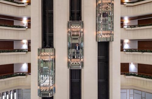 Silom Hotel | Crowne Plaza Bangkok Lumpini Park by IHG