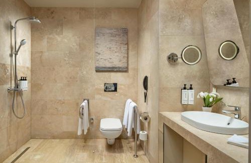 Sekerpinar Hotel | Crowne Plaza - Istanbul Tuzla Viaport Marina by IHG