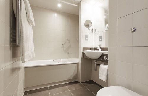 Reading Hotel | Crowne Plaza Reading, an IHG Hotel