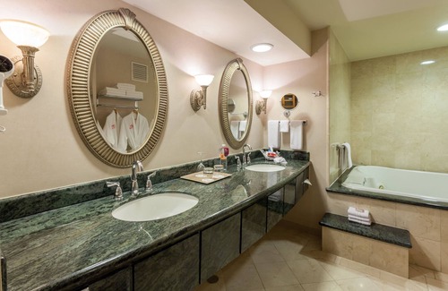 Torreon Hotel | Crowne Plaza Torreon by IHG
