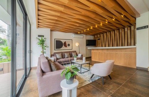 Granada Apartment | CRS 101 - ¡Peaceful 2 Queen Bed Studio in Centenario w/Patio