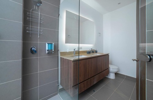 Granada Apartment | CRS 101 - ¡Peaceful 2 Queen Bed Studio in Centenario w/Patio