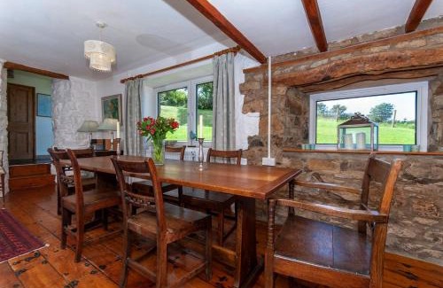 Moylegrove House | Crug Y Felin