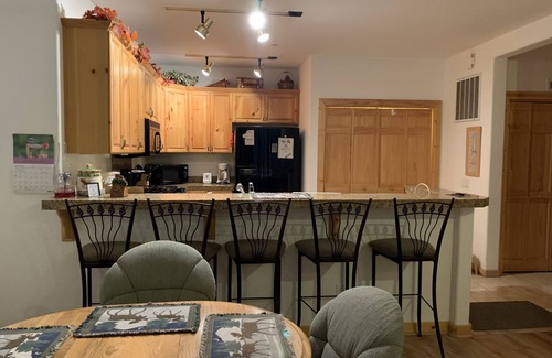 Crystal Bay Condo | Crystal Bay Luxury Condo, close to beaches, casinos and Skiing!