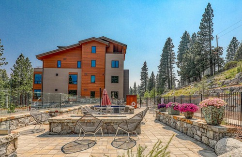 Crystal Bay Condo | Crystal Bay Retreat 204 | Community Hot Tub | Close to Beaches & Skiing!