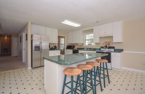 Dadeville House | Crystal Clearwaters by Big Fish Real Estate Group at Lake Martin