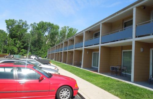 Neptune City Hotel | Crystal Inn - Neptune