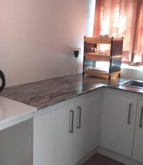 Kandy Bed & Breakfast | Crystal Lake Resort