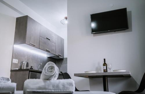 Ierissos Apartment | Crystal Studios