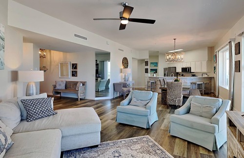 Avalon Beach Estates Condo | Crystal View #303 - Luxury condo w/free seasonal beach SVC, resort pool