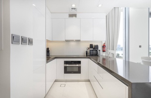 Dubai Apartment | Crystal water lagoon living in District One