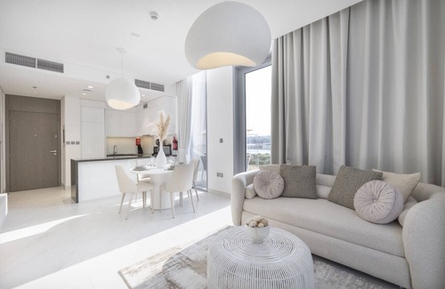 Dubai Apartment | Crystal water lagoon living in District One