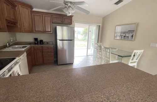 Englewood East Villa | CT Villa nKeep it simple a this peaceful and centrally-located place.