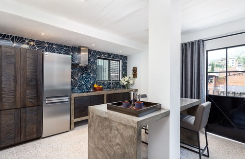 Emiliano Zapata Apartment | Cuale Condo Retreats