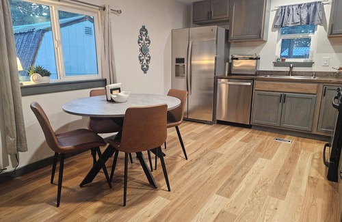 Durango West House | Cuatros Pinos ~ Quiet Tall Pine Retreat