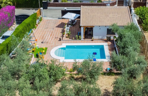 Alhaurin el Grande Cottage | Cubo's Casa Rural Entre Olivos del Azahar/private pool/air conditioning/free wifi