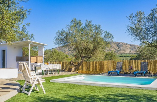 Alhaurin el Grande Cottage | Cubo's Casa Rural La Oliva/private pool/air conditioning/free wifi