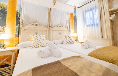 Tolox Bed & Breakfast | Cubo's Hostal La Plaza Room 103 with Breakfast