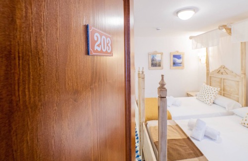 Tolox Bed & Breakfast | Cubo's Hostal La Plaza Room 203 with Breakfast