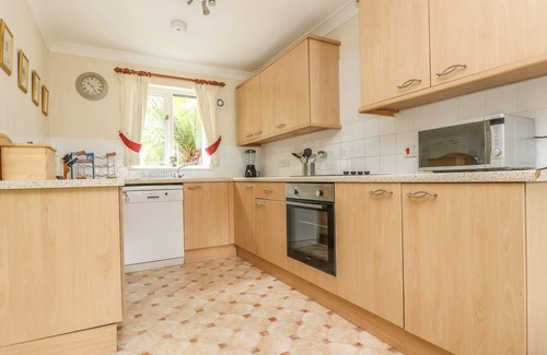 Falmouth House | CUCKOO'S COTTAGE, pet friendly in Falmouth