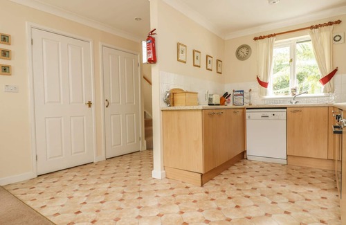 Falmouth House | CUCKOO'S COTTAGE, pet friendly in Falmouth