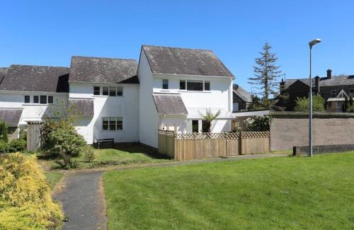 Borth-y-Gest House | Cuckooland