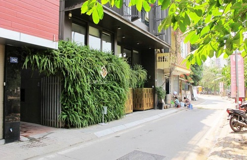 Tay Ho Apartment | Cucku Yen Hoa - Pineapple room