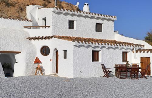Baza House | Cuevas Azul