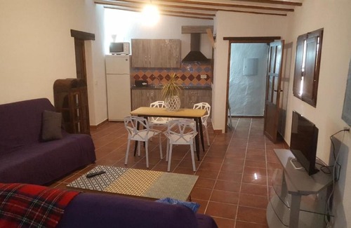La Alqueria House | Cuevas D. Alvaro y Romaide 7 y 8