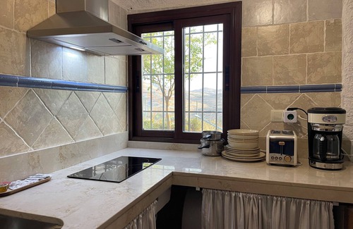 Gor Apartment | Cuevas El Atochal Orígenes
