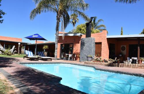 Oudtshoorn House | Culdesac Guesthouse Oudtshoorn