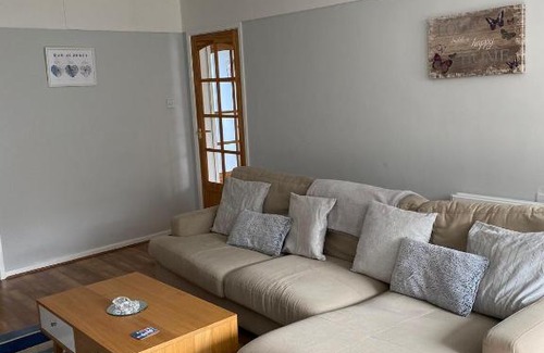 Birkenhead House | Cumberland Avenue prenton Wirral 3bed detached house with a lovely view looking out on to a field from the rear close to all amenities