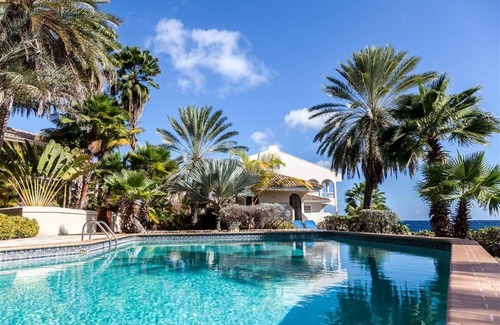 Willemstad Apartment | CURACAO OCEAN FRONT APARTMENT WITH PRIVATE DOCK AND A FANTASTIC VIEW