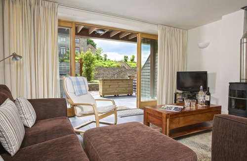 Bugford Cottage | CURLEW, pet friendly, with pool in Blackawton