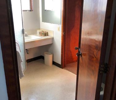 Crescent City Hotel | Curly Redwood Lodge