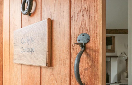 Much Wenlock House | Curly's Cottage