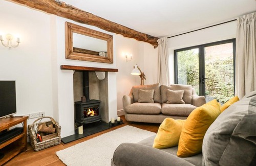 Much Wenlock House | Curly's Cottage