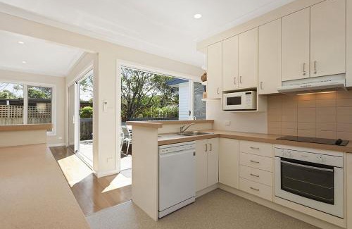 Point Lonsdale Hotel | Curragundi