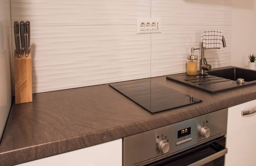 Zagreb Apartment | Curved-Wall Abode Next To Maksimir