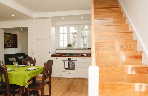 Estoril Apartment | Cushy apartment with garden in Estoril