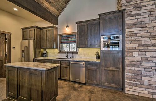 Angel Fire House | Custom Angel Fire Home: Views, Hot Tub & Fire Pit!