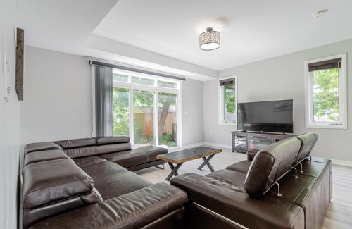 Belleville House | Custom built house near Prince Edward County